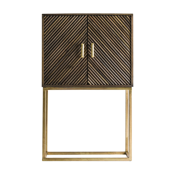 The Kraj Bar Cabinet is a luxurious eye-catcher that combines iron and mango wood to create a stunning piece of wooden furniture. Its brown and gold color scheme exudes opulence, while its art deco style adds a touch of glamour to any living space