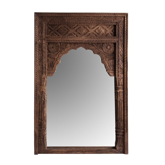 Meet the Shelby Mirror, a captivating piece in Oriental style that brings warmth and elegance to your space. With its natural color, it exudes a sense of tranquility and serenity. The mirror is expertly crafted from mango wood, known for its durability and unique grain patterns.