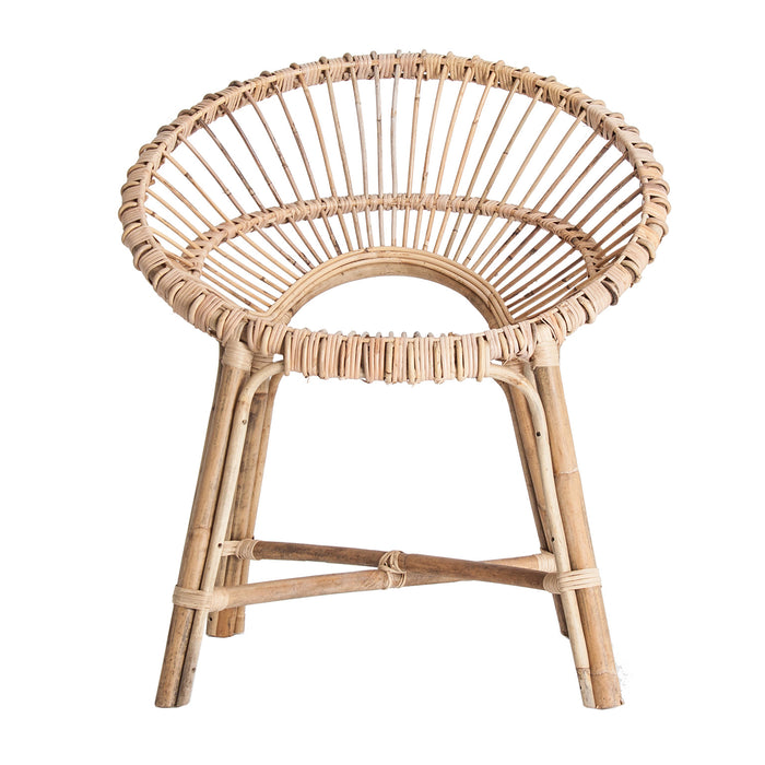 Armchair Chilaw is a stylish and contemporary piece of furniture that adds a touch of natural beauty to any room. Its natural rattan construction gives it a unique and rustic look that is both elegant and functional.