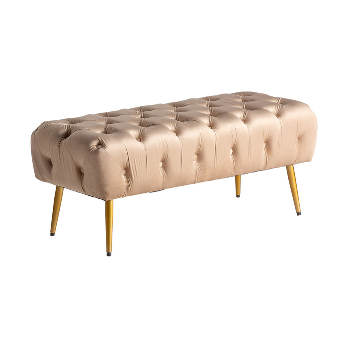 The Vierzon bed foot stool, in an elegant beige shade, beautifully captures the lavish aesthetics of the Art Deco period. Upholstered in sumptuous velvet and supported by a sturdy plywood base cushioned with foam, it seamlessly marries luxury with functionality