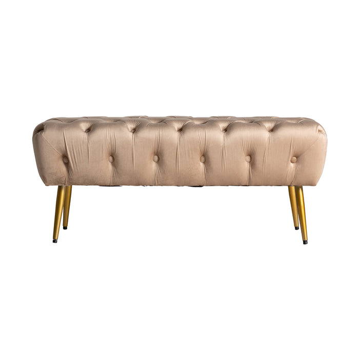 The Vierzon bed foot stool, in an elegant beige shade, beautifully captures the lavish aesthetics of the Art Deco period. Upholstered in sumptuous velvet and supported by a sturdy plywood base cushioned with foam, it seamlessly marries luxury with functionality